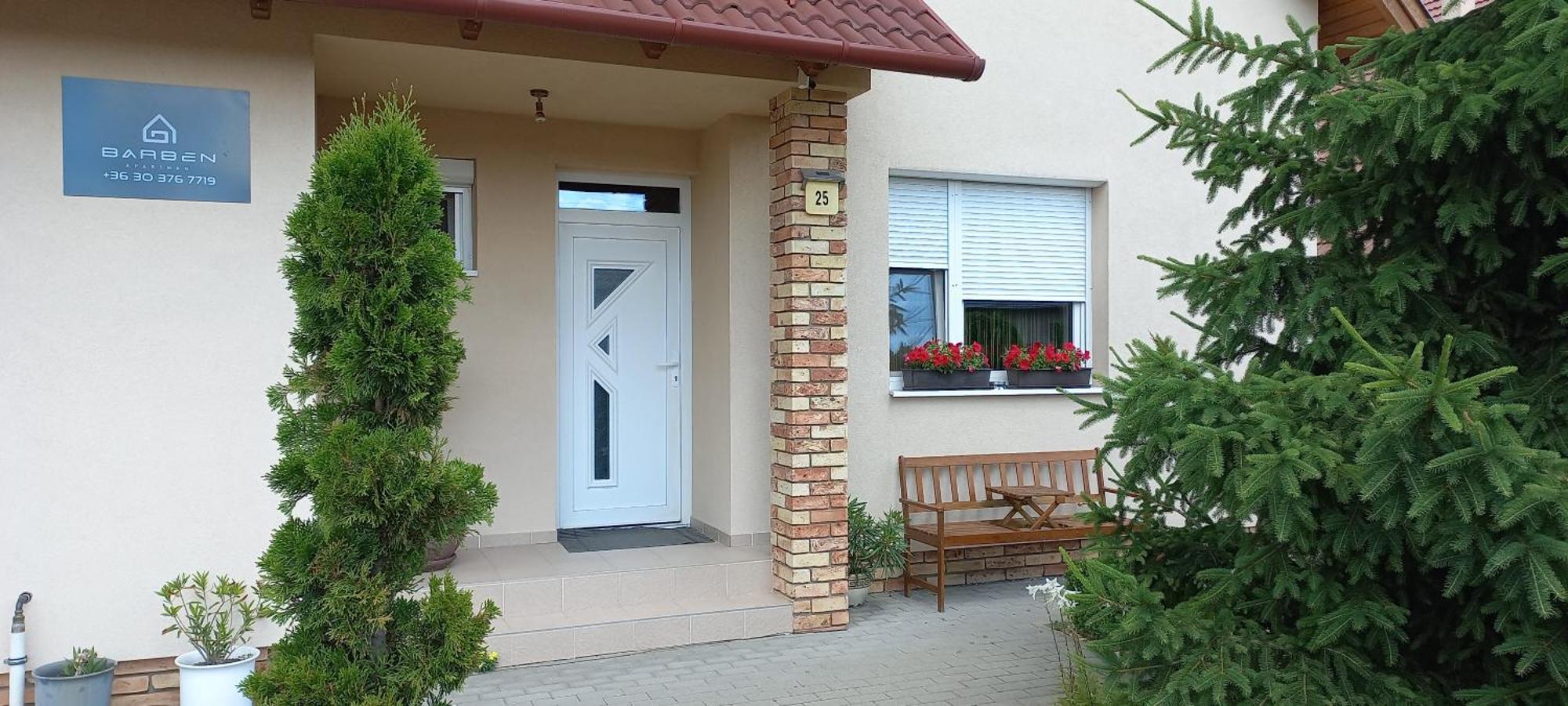 Barben Apartman Morahalom Exterior photo